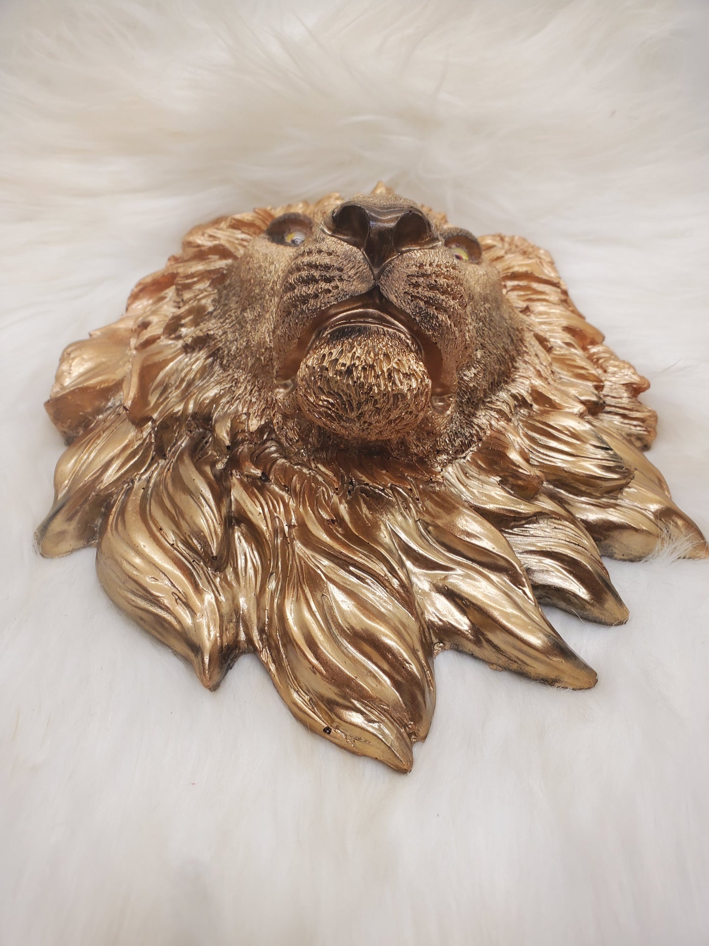 RESIN LION HEAD