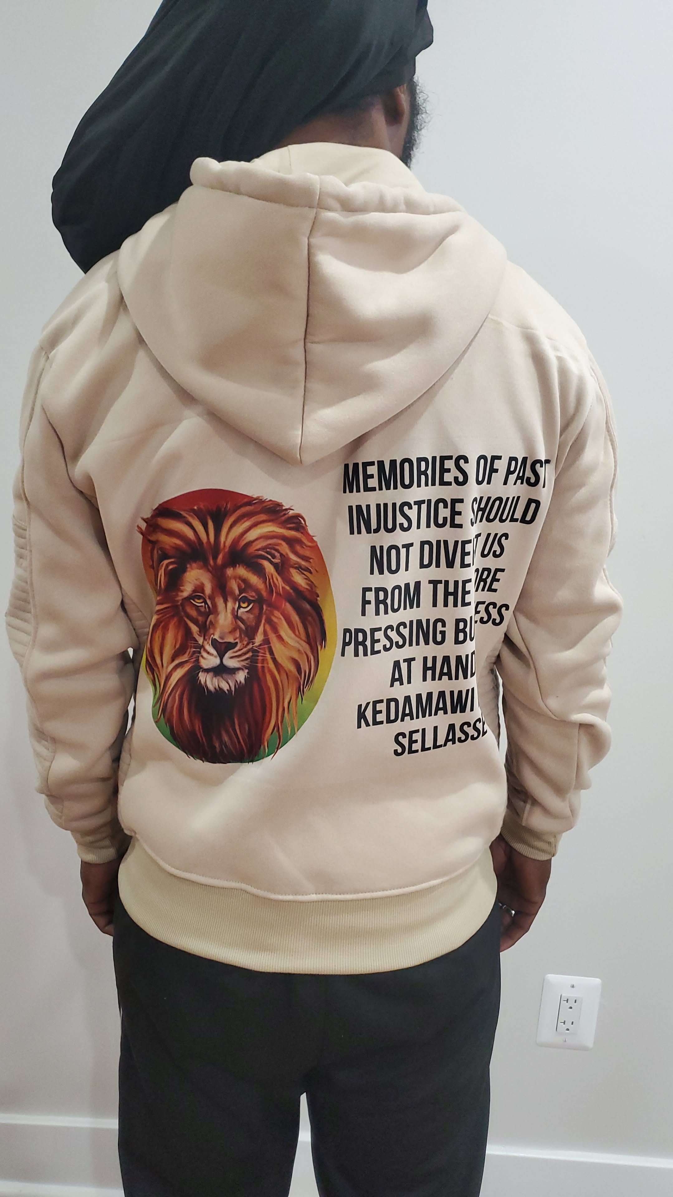 LION HEAD HOODIE RASTA STYLE